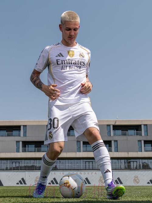 皇马有意16岁小将马斯坦托诺 解约金4500万欧